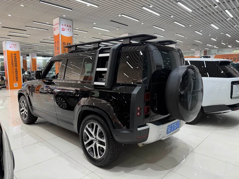 Land Rover Defender — фото 9