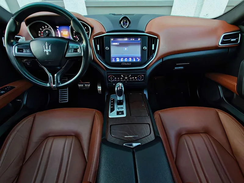 Maserati Ghibli — фото 9