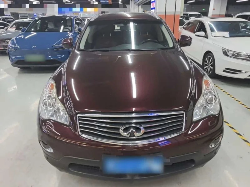 Infiniti QX50 (Imported) — фото 2