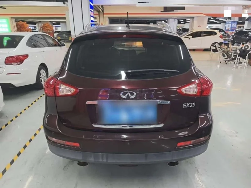 Infiniti QX50 (Imported) — фото 4