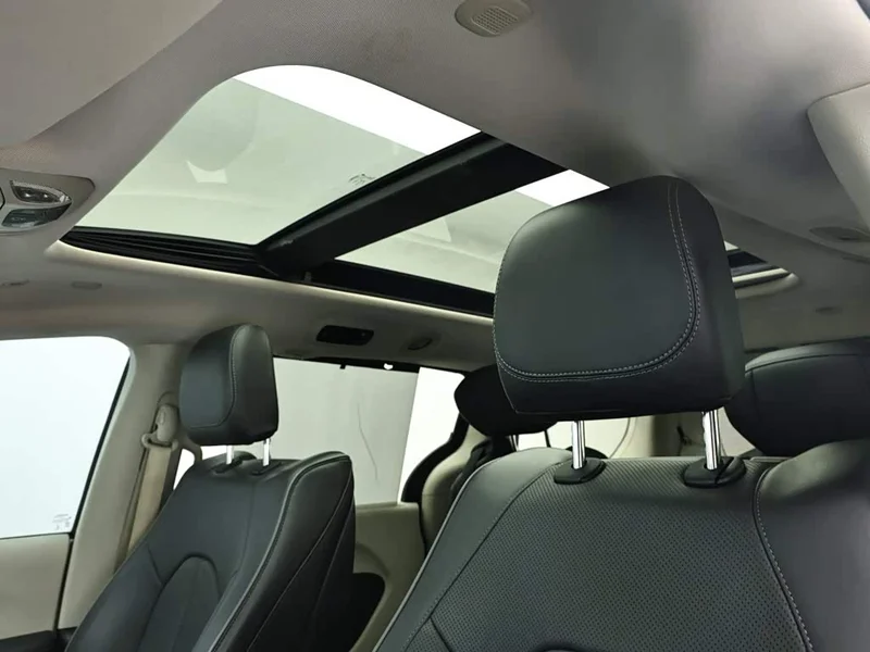 Jeep Grand Voyager Imported — фото 12