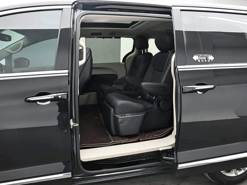 Jeep Grand Voyager Imported — фото 13