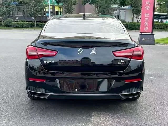 Hongqi H5 — фото 10