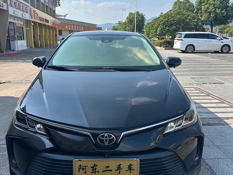 Toyota Corolla — фото 1