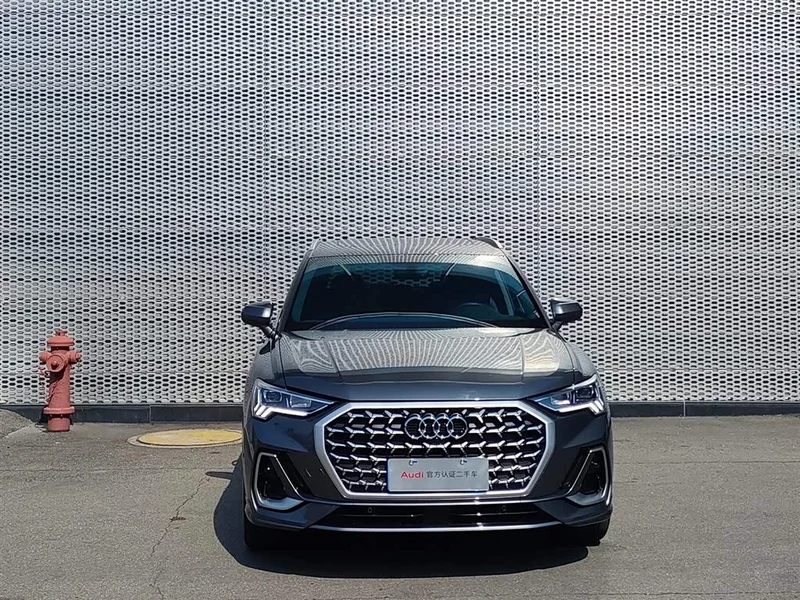 Audi Q3 — фото 2
