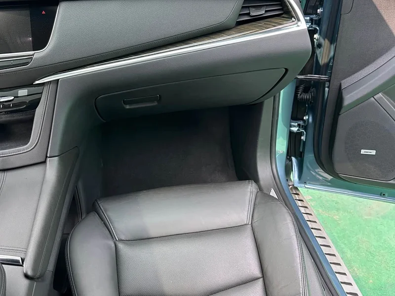 Cadillac XT5 — фото 19