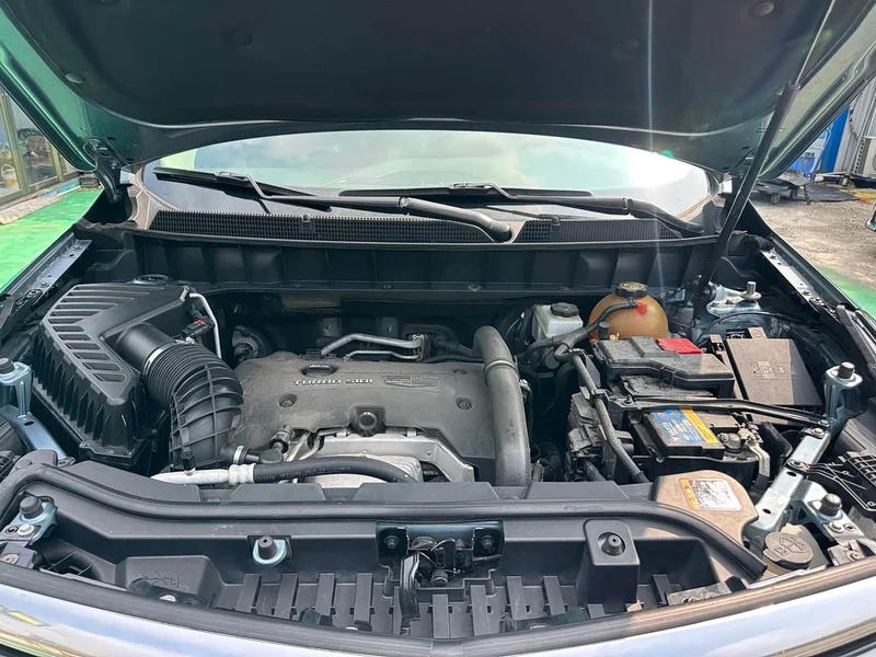 Cadillac XT5 — фото 24