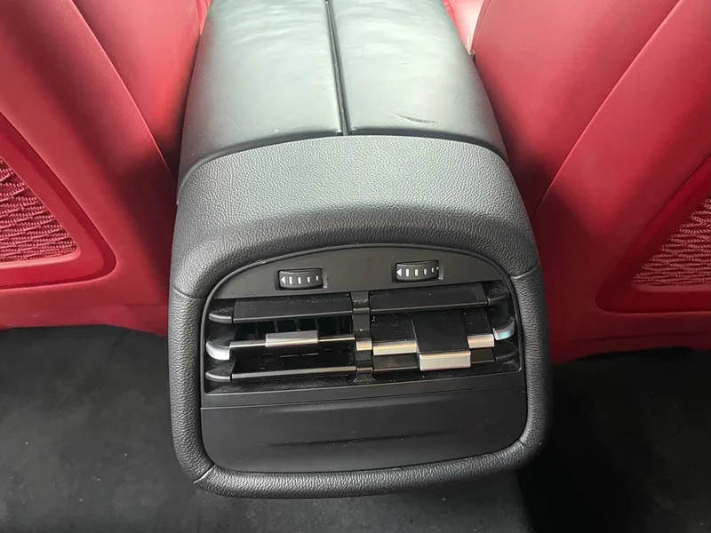 Maserati Ghibli — фото 12