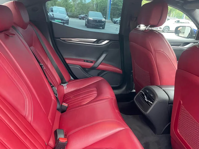 Maserati Ghibli — фото 14