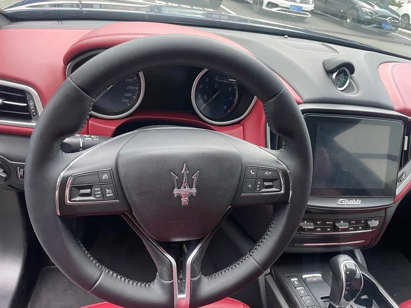 Maserati Ghibli — фото 7