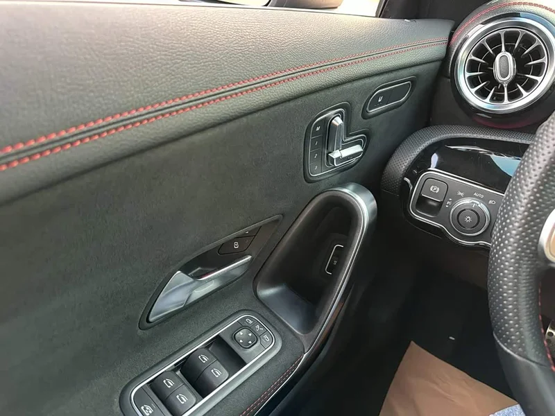 Mercedes-Benz CLA (Imported) — фото 19