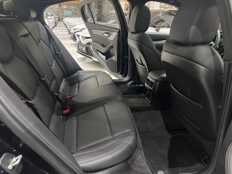Cadillac CT5 — фото 5