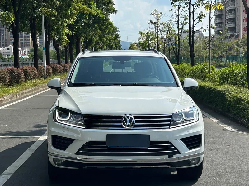 Volkswagen Touareg — фото 2