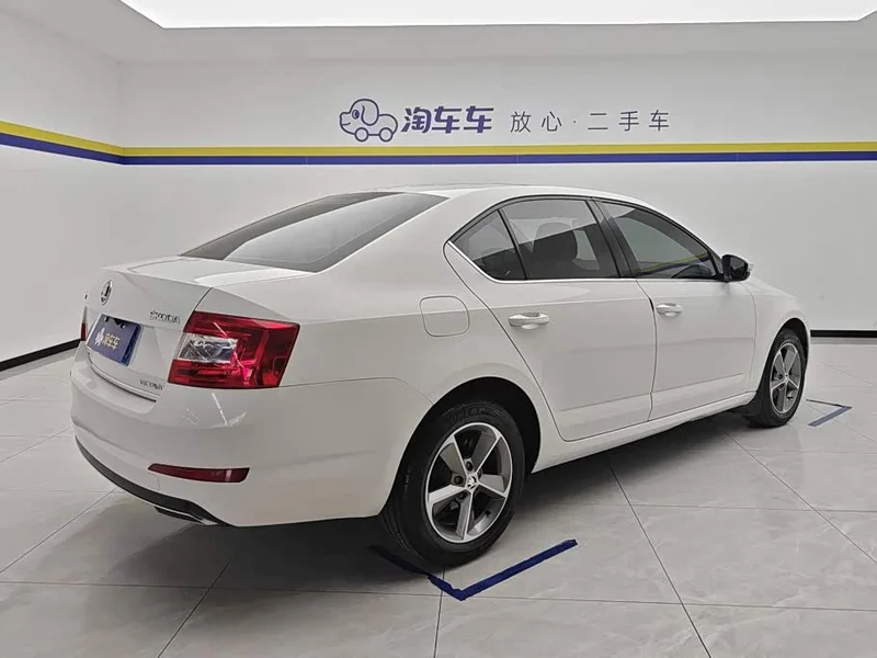Volkswagen Octavia — фото 3