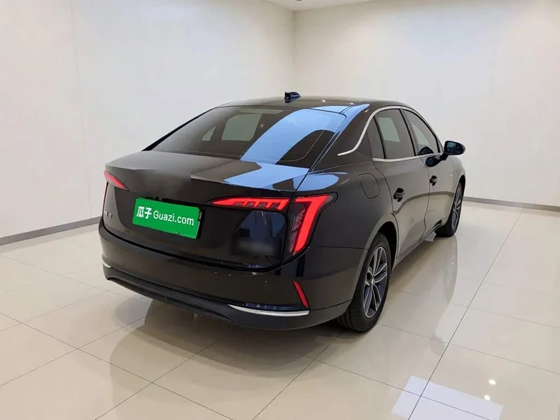 Hongqi E-QM5 — фото 6