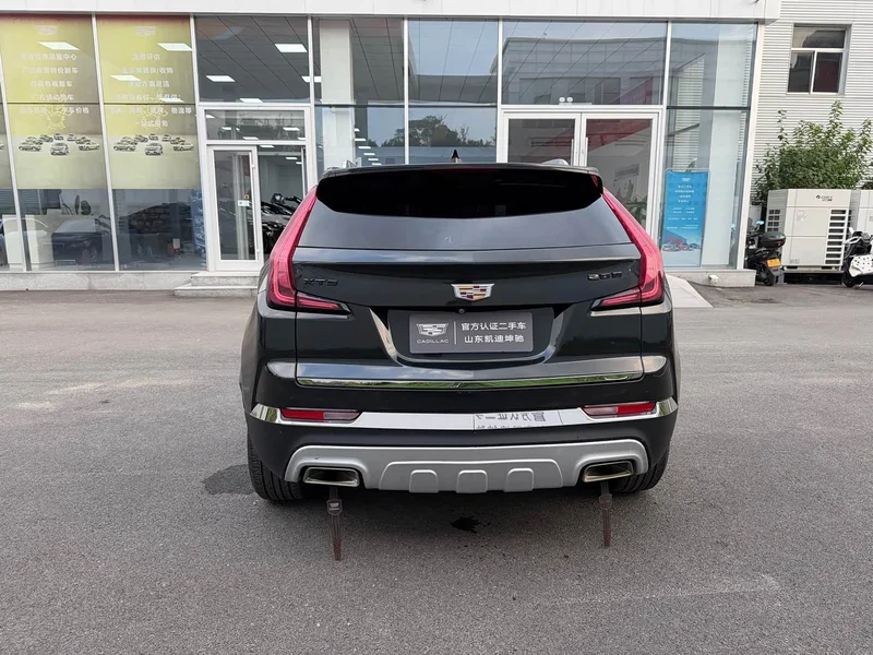 Cadillac XT4 — фото 12
