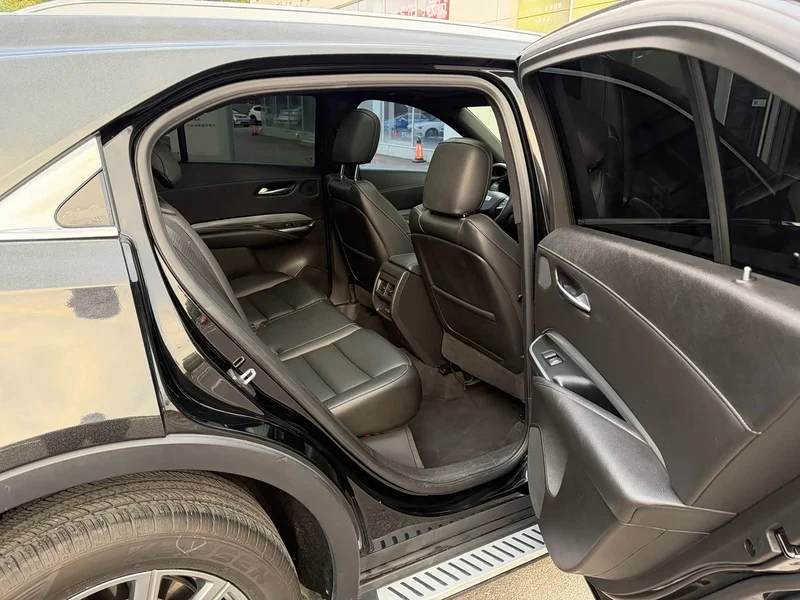 Cadillac XT4 — фото 15