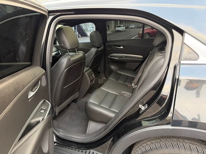 Cadillac XT4 — фото 10
