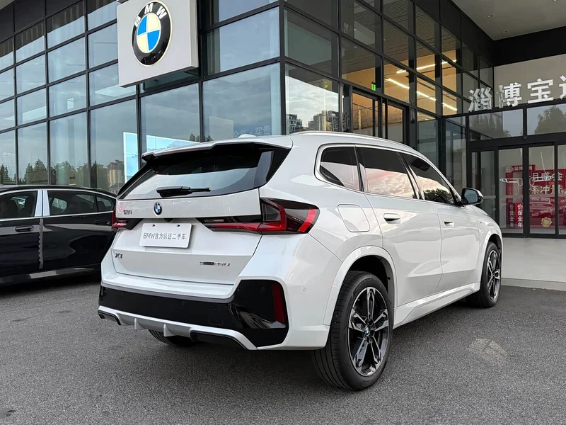 BMW X1 — фото 13