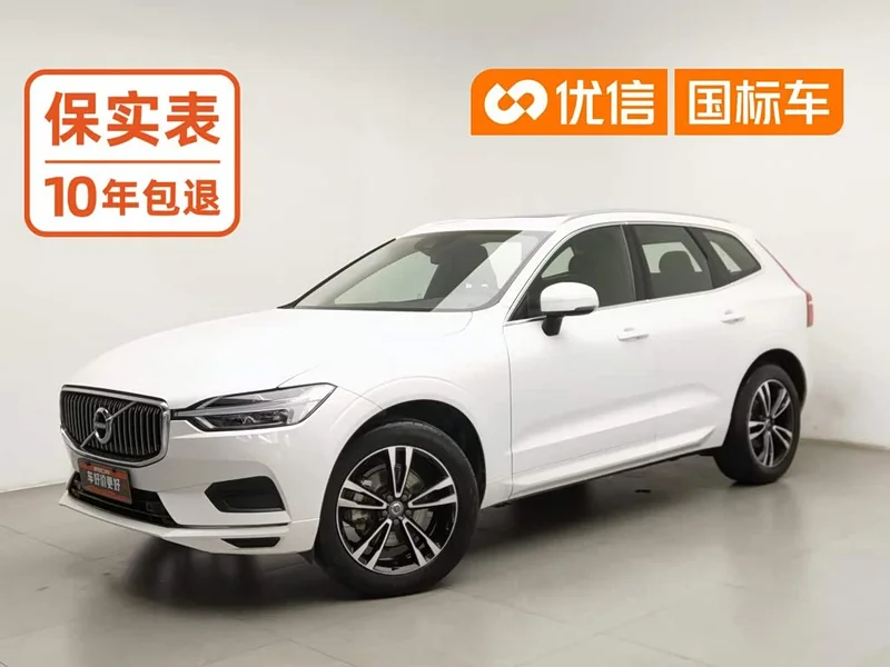 Volvo XC60 — фото 1