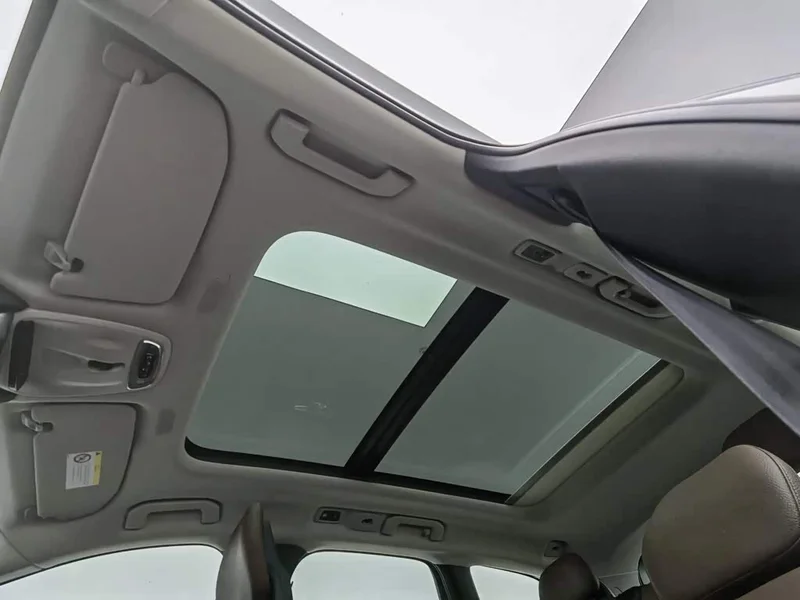 Volvo XC60 — фото 14