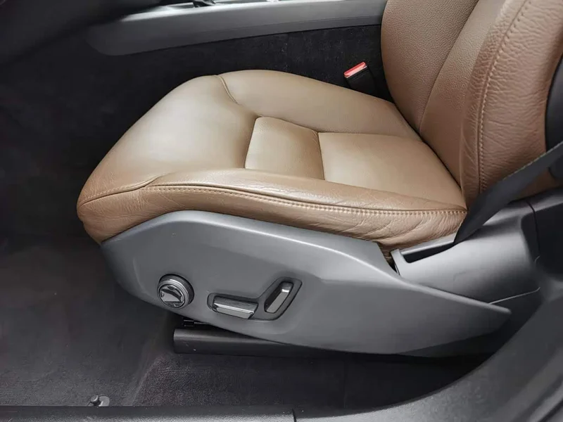 Volvo XC60 — фото 20