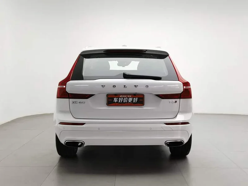 Volvo XC60 — фото 4