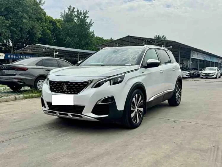 Peugeot 5008 — фото 1