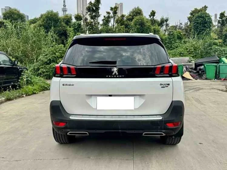 Peugeot 5008 — фото 8