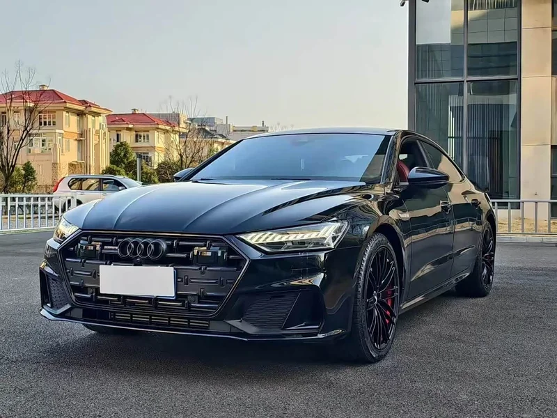 Audi A7L — фото 10