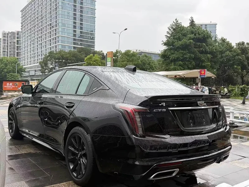 Cadillac CT5 — фото 15