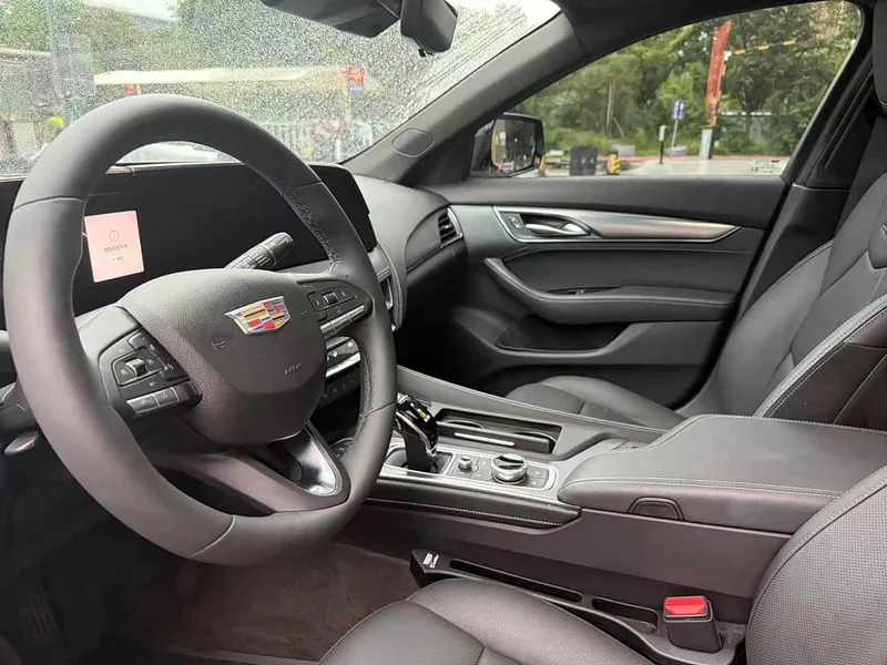 Cadillac CT5 — фото 5