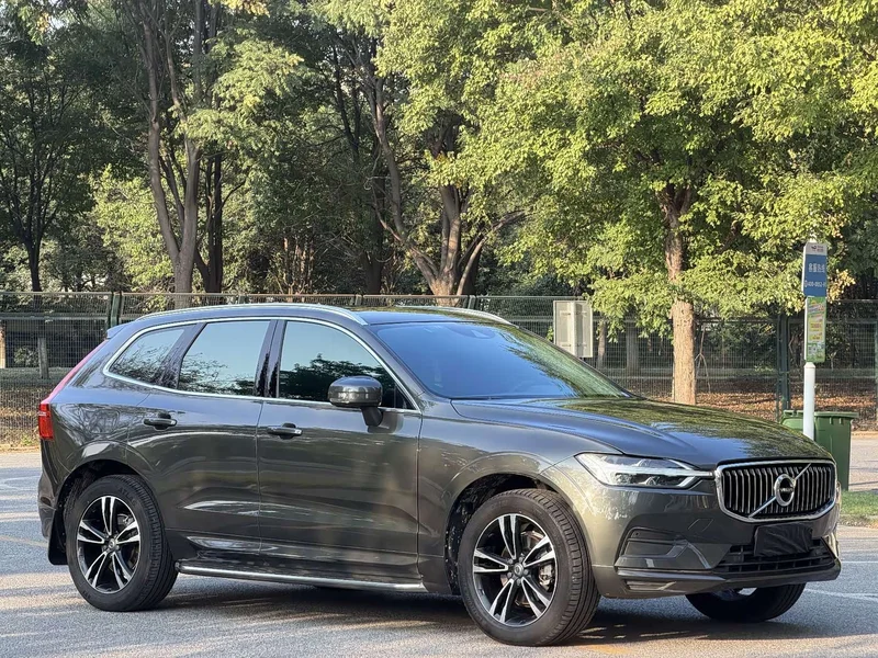 Volvo XC60 — фото 3