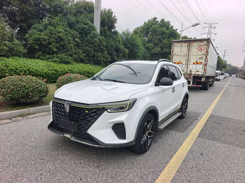 Roewe RX5 — фото 1