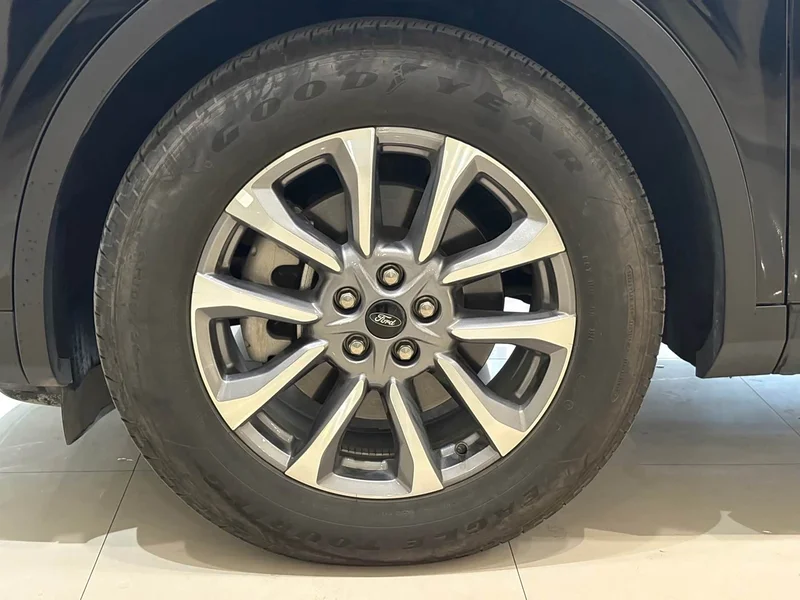 Ford Edge — фото 4