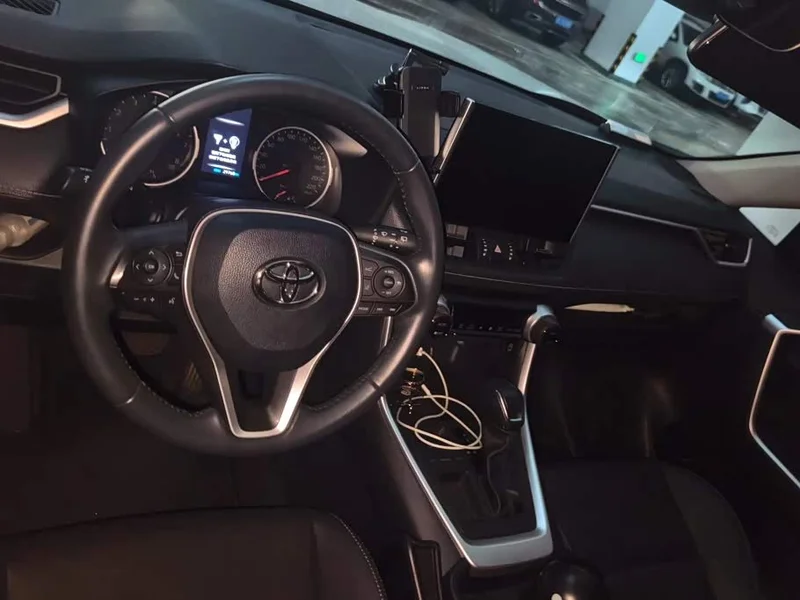 Toyota Wildlander — фото 16