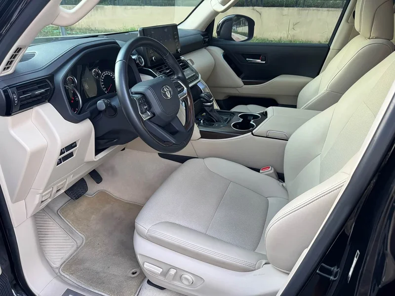 Toyota Land Cruiser (Imported) — фото 15