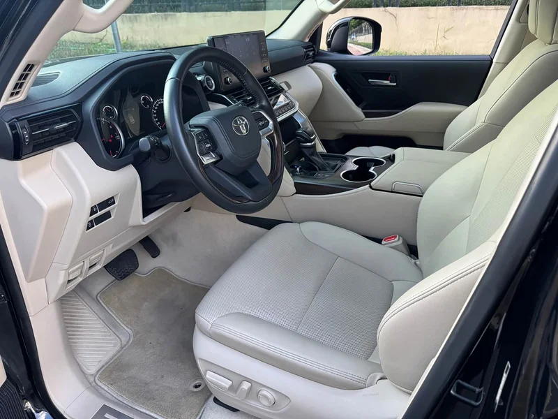 Toyota Land Cruiser (Imported) — фото 4