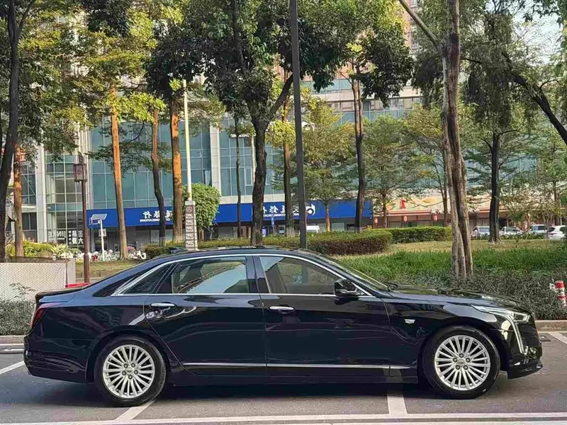 Cadillac CT6 — фото 4