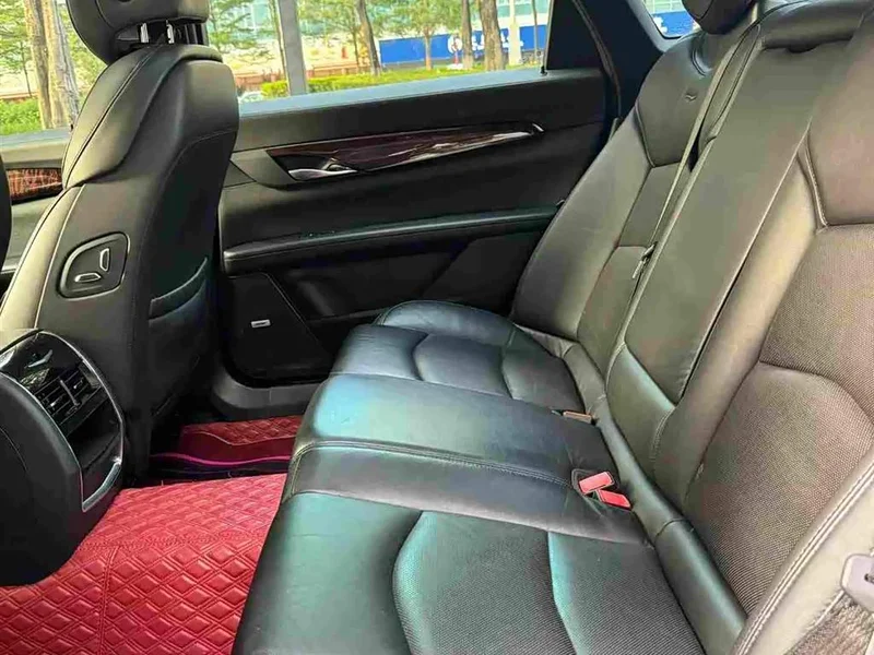 Cadillac CT6 — фото 10