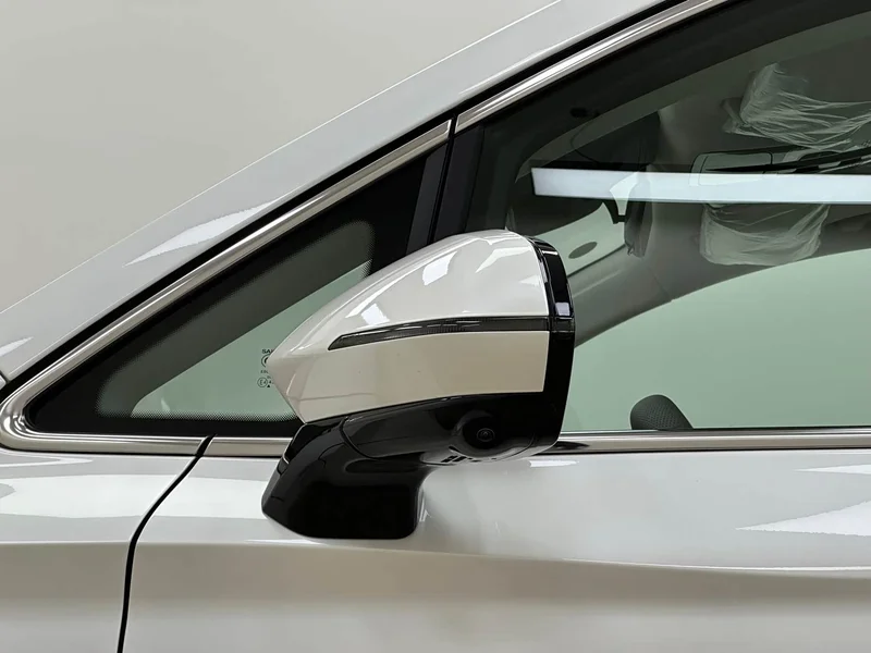 Roewe iMAX8 New Energy — фото 11