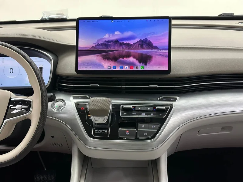 Roewe iMAX8 New Energy — фото 27
