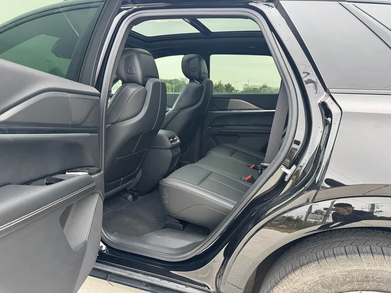 Cadillac XT5 — фото 6