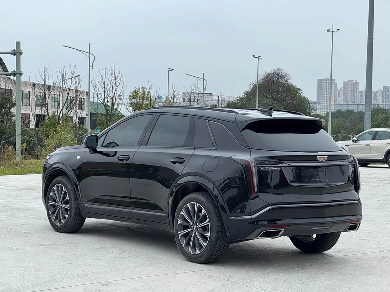 Cadillac XT5 — фото 8