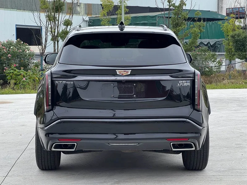 Cadillac XT5 — фото 9