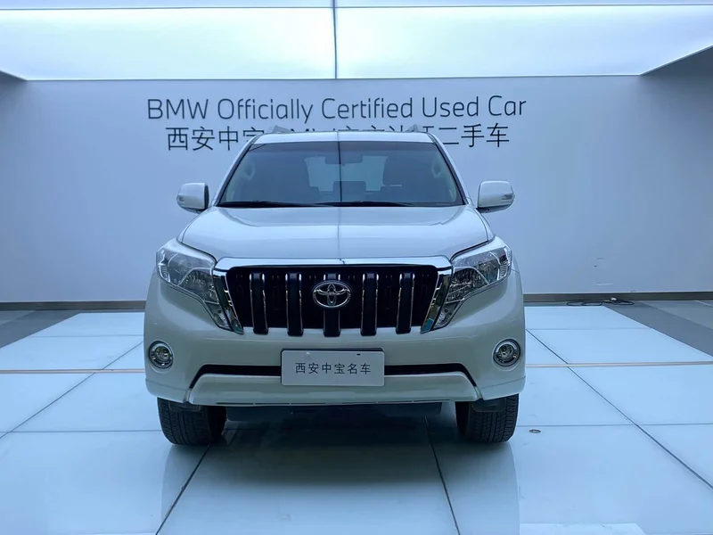 Toyota Prado — фото 2