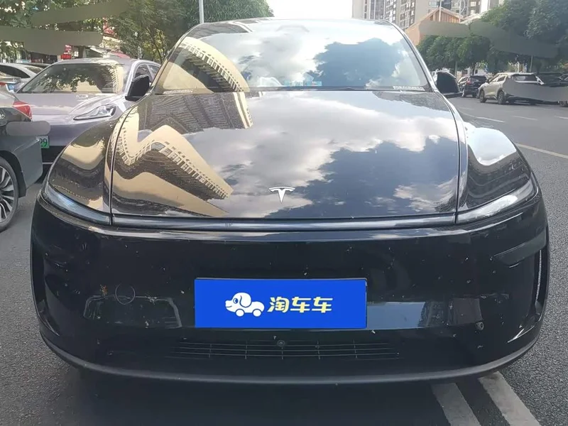 Tesla Model Y — фото 2