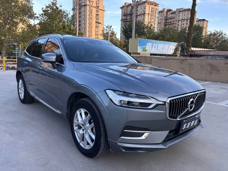 Volvo XC60 — фото 3