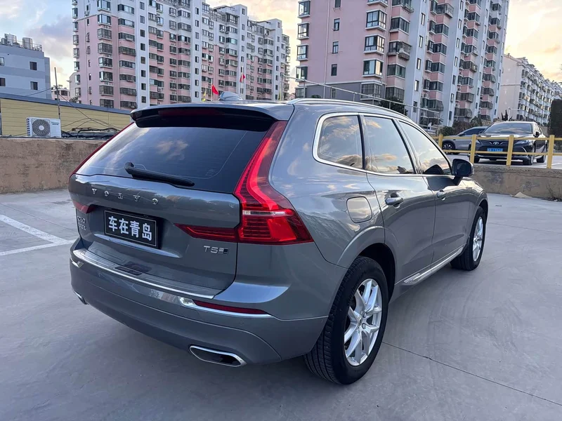 Volvo XC60 — фото 6