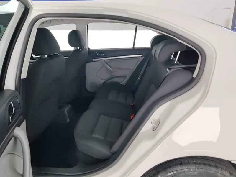 Volkswagen Octavia — фото 11